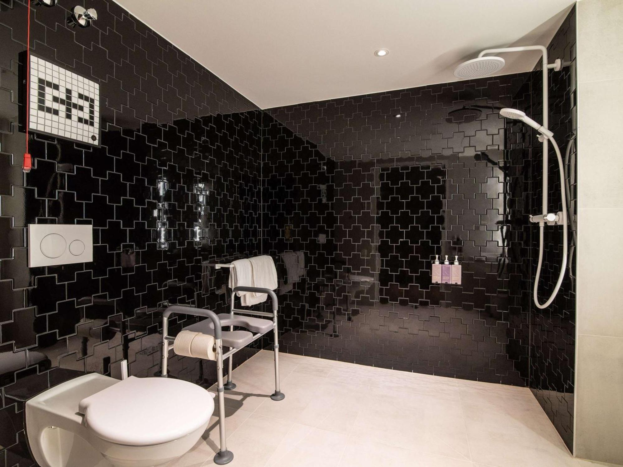 Tribe Duesseldorf Hotel Exterior photo